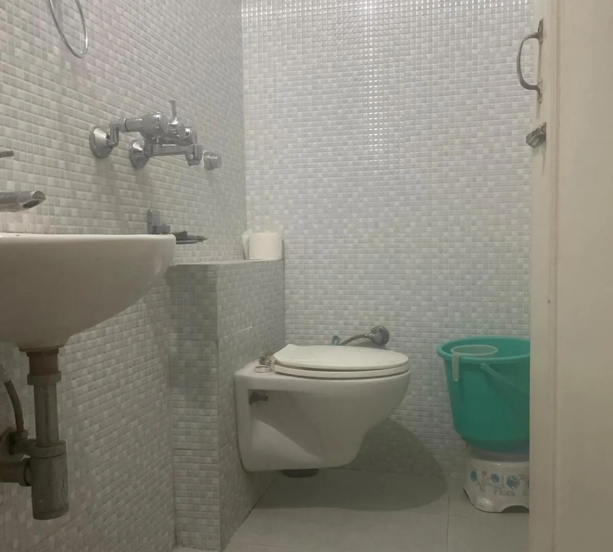 3 Bhk Wifi Apartment Near Chandigarh Airport Zirakpur