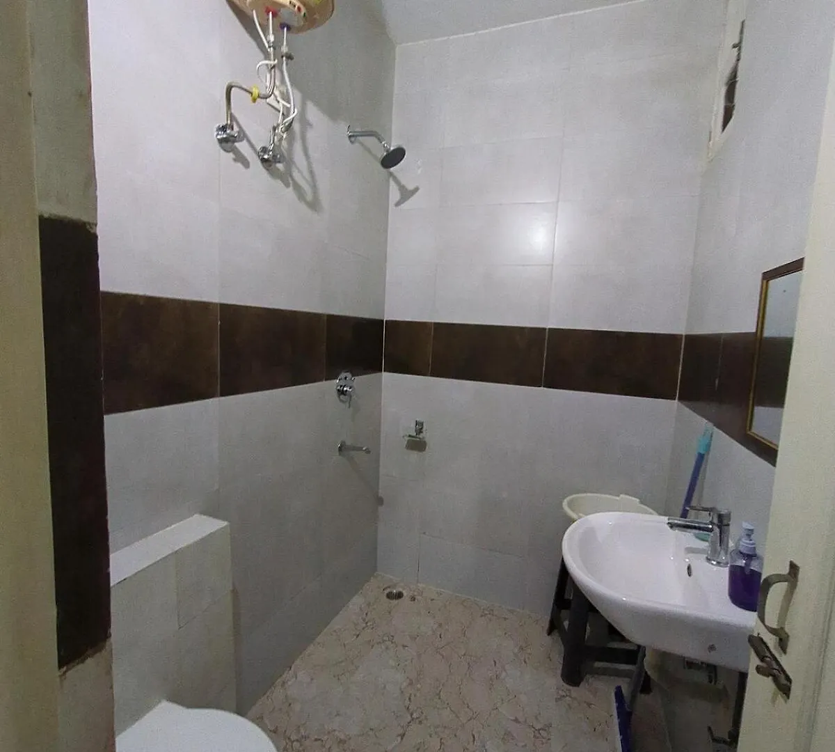 3 Bhk Wifi Apartment Near Chandigarh Airport Zirakpur India