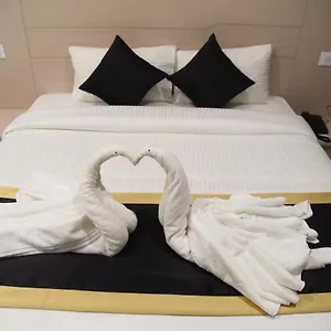 Hamilton Hotel