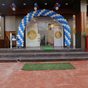 Bliss Hotel